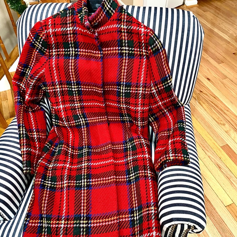 Chen Burkett red plaid coat. Size medium ( fits size 6)